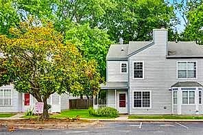 28 Bayview CT, Hampton — 3 bed Residential, 1,208 sqft