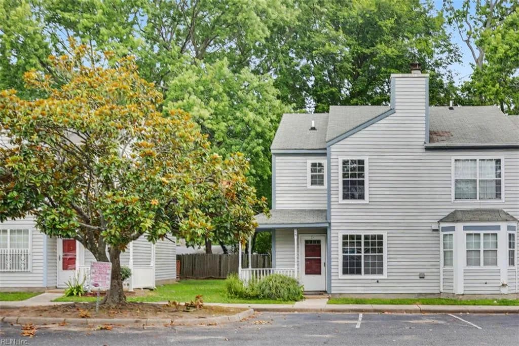 28 Bayview CT, HAMPTON VA 23664 - Photo 2