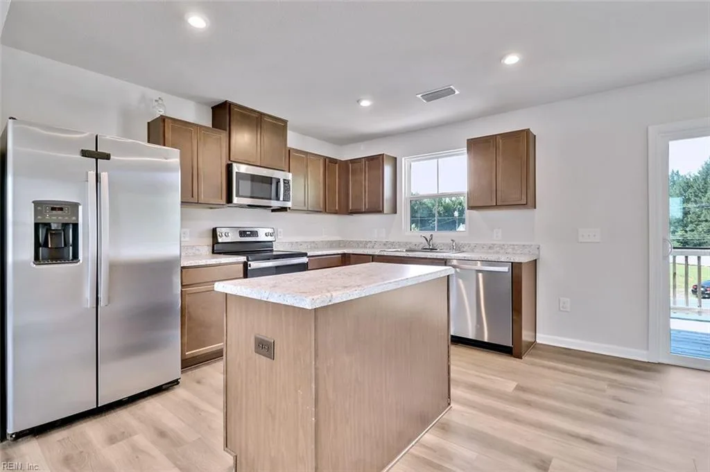 98 Clara CT, SUFFOLK VA 23434 - Photo 5