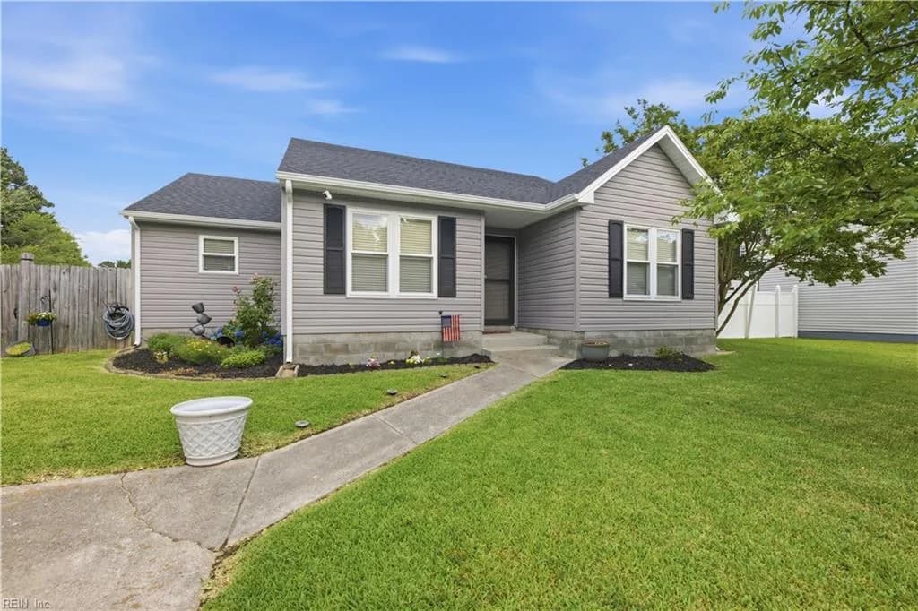 4552 Magnolia DR, SUFFOLK VA 23435 - Photo 2