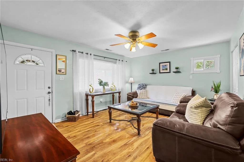 4122 Shawnee RD, CHESAPEAKE VA 23325 - Photo 3