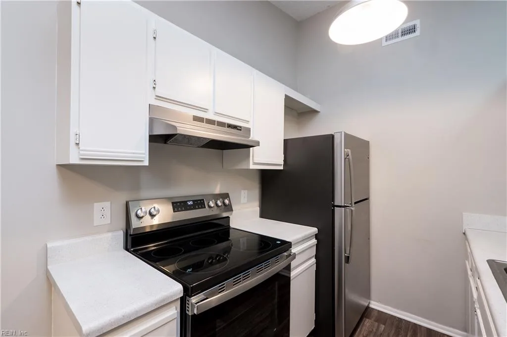 4134 Thalia Station CIR, VIRGINIABEACH VA 23452 - Photo 5