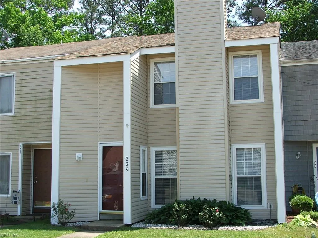 229 THALIA TRACE DR, VIRGINIABEACH VA 23452