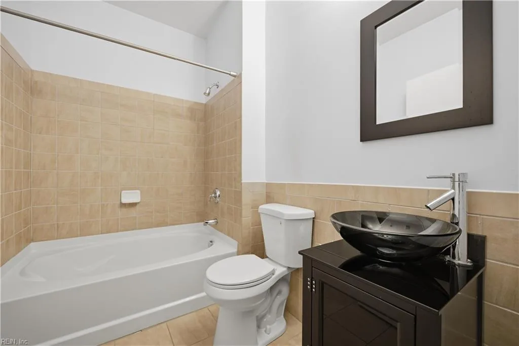 415 Saint Paul's BLVD #609, NORFOLK VA 23510 - Photo 3