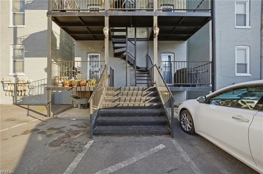 1015 Colonial AVE #4, NORFOLK VA 23507 - Photo 4