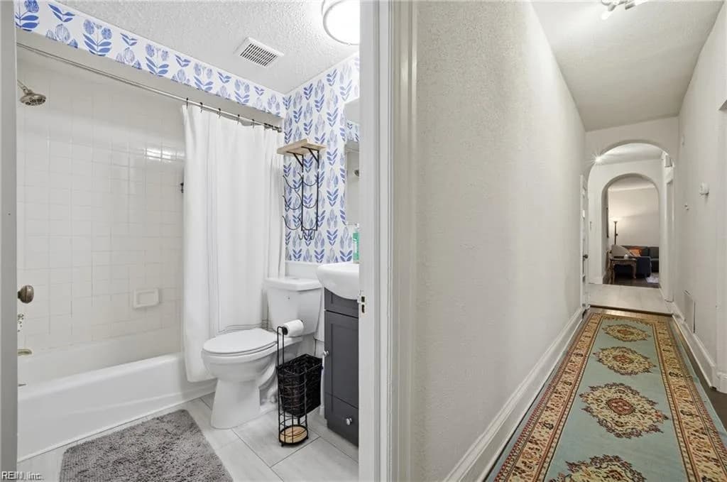 1015 Colonial AVE #4, NORFOLK VA 23507 - Photo 5