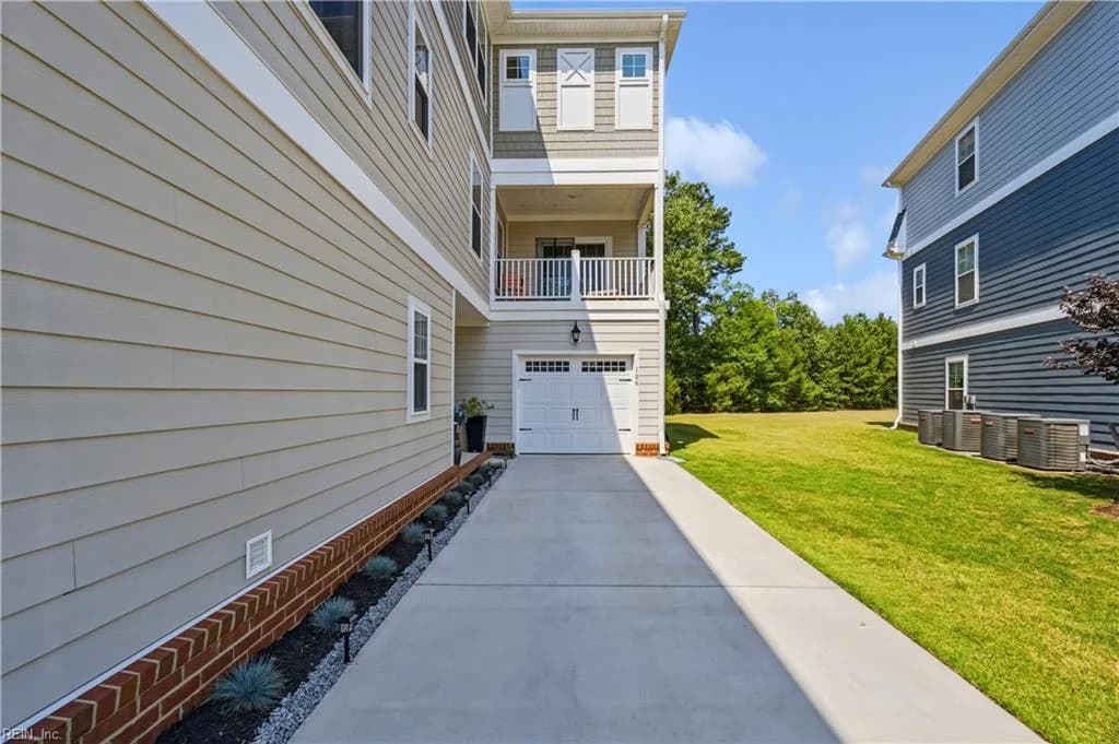 106 Genoa CT, YORKTOWN VA 23693 - Photo 3