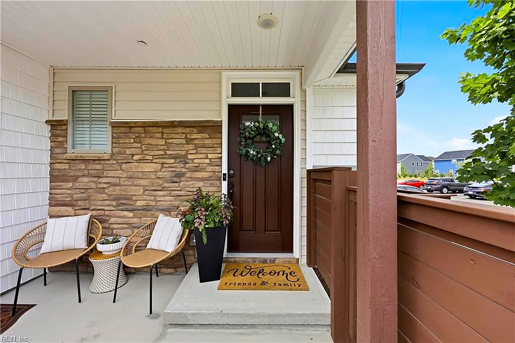 1312 Kathy Ann WAY E, Carrollton — 2 bed Residential, 1,345 sqft