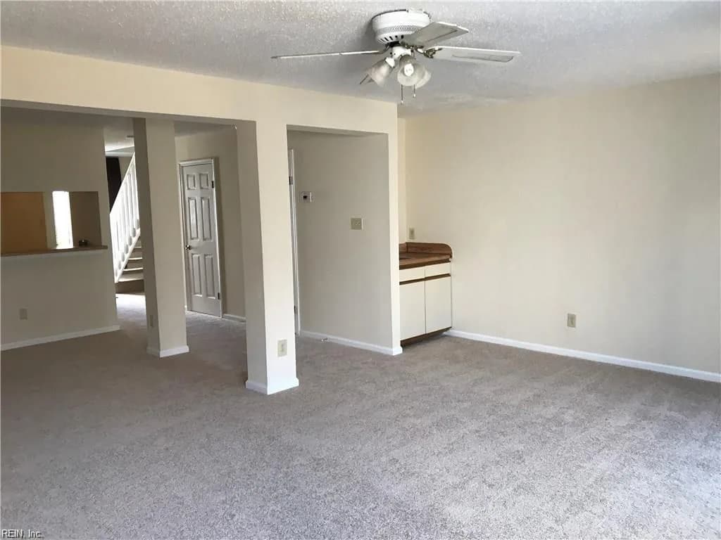 1607 Aldrich LN, VIRGINIABEACH VA 23454 - Photo 3