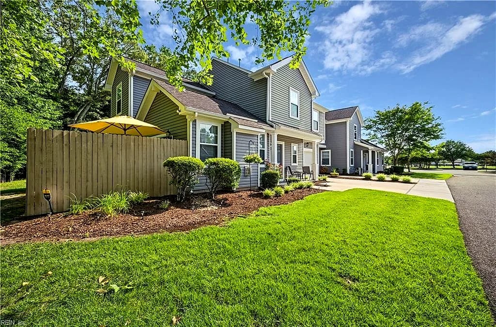 780 Bennetts Meadow LN #B, Suffolk — 3 bed Residential, 1,658 sqft