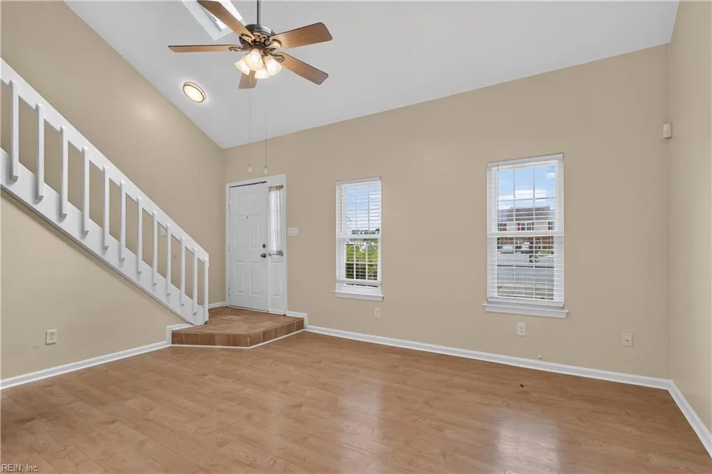 829 Huntly CT, CHESAPEAKE VA 23320 - Photo 3