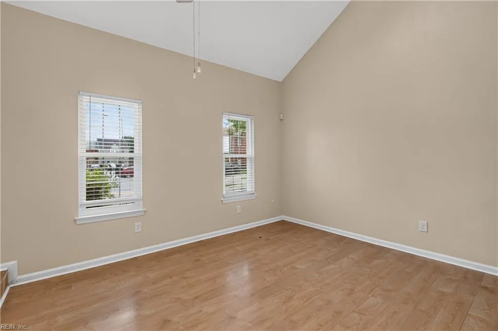 829 Huntly CT, CHESAPEAKE VA 23320 - Photo 5