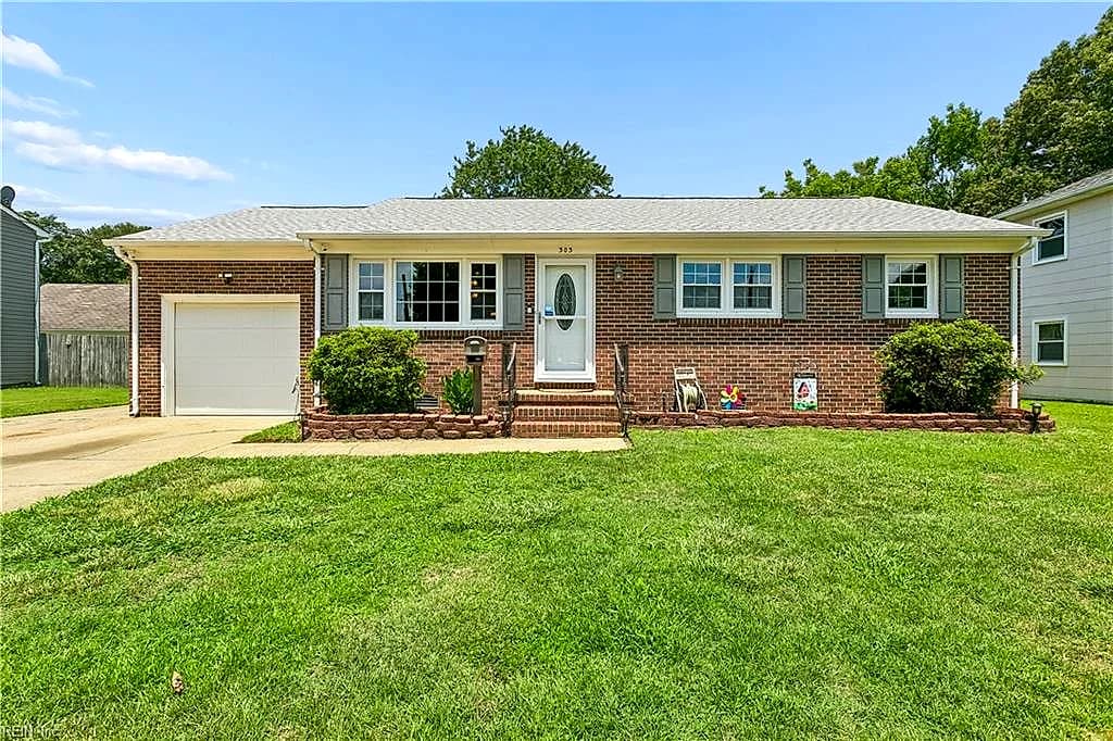 303 Nancy DR, HAMPTON VA 23669 - Main photo