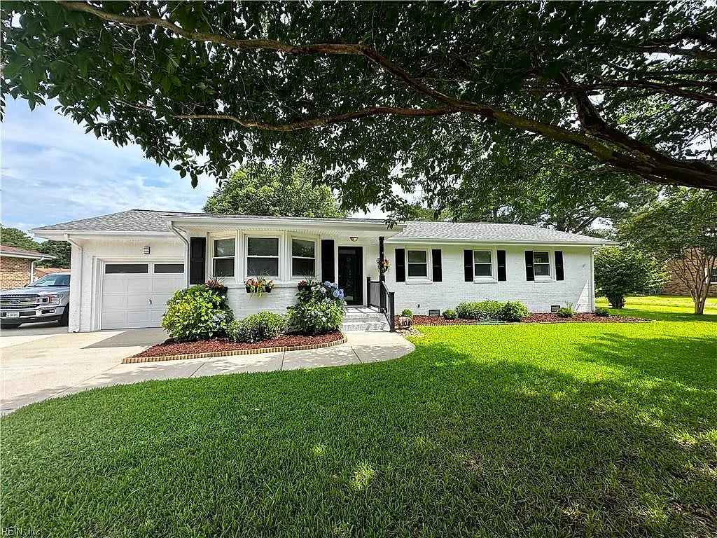 104 Windsor RD, Portsmouth — 3 bed Residential, 1,698 sqft
