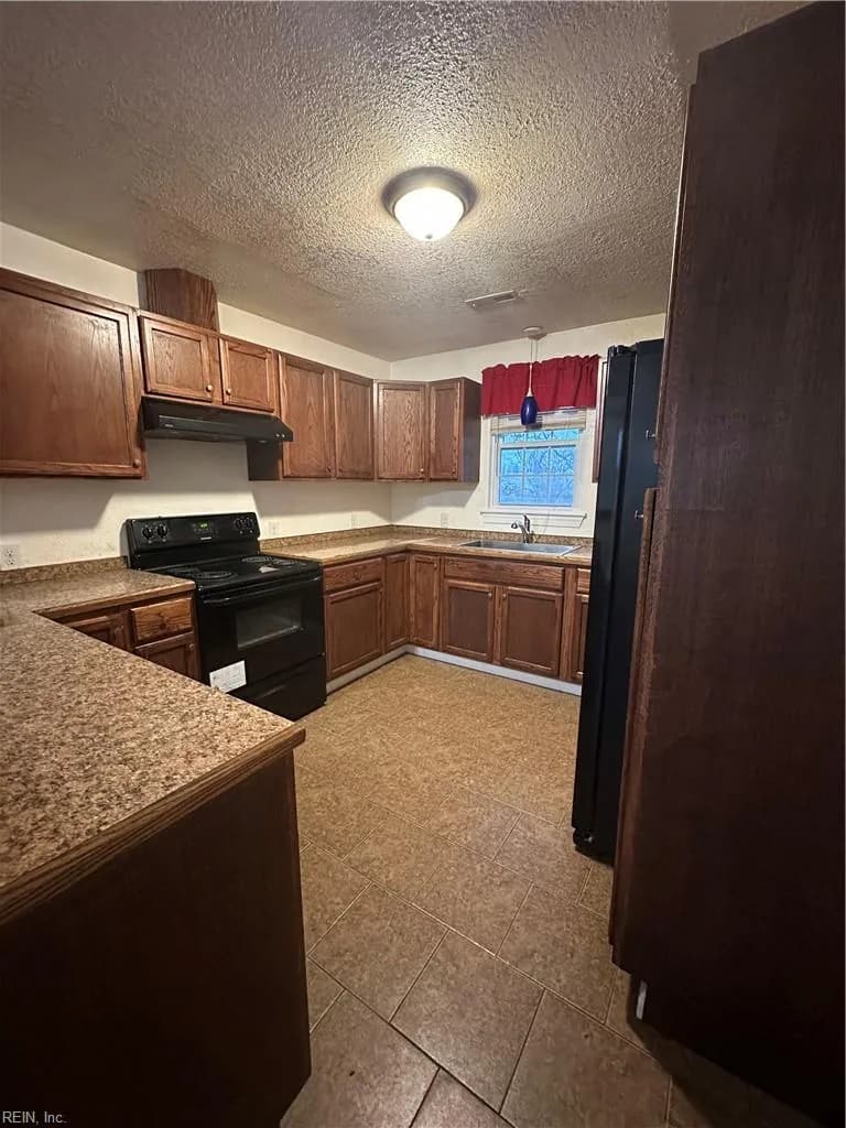 416 Pleasant ST, SUFFOLK VA 23434 - Photo 4