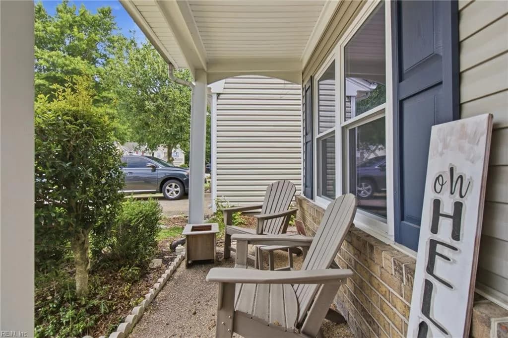 17 Camellia LN, HAMPTON VA 23663 - Photo 5