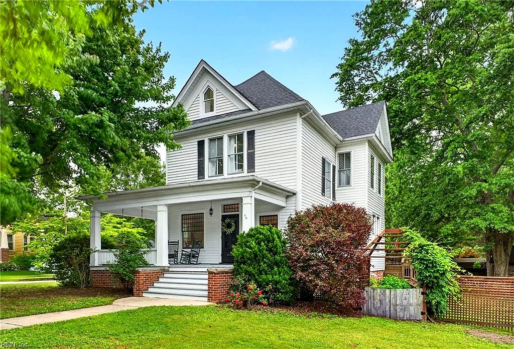 213 Bosley Ave NONE, Suffolk — 4 bed Residential, 3,081 sqft