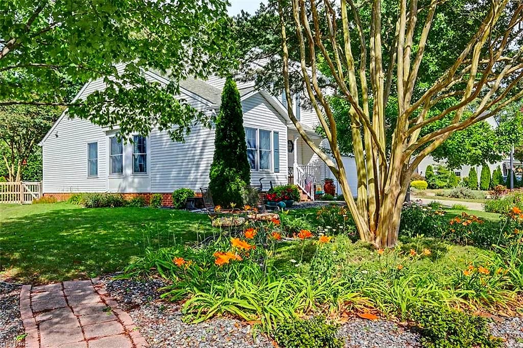 855 Lancaster LN, NEWPORT NEWS VA 23602 - Photo 4