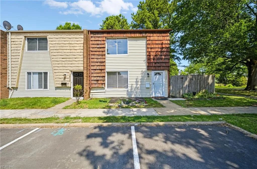 1208 Green Cedar LN, VIRGINIABEACH VA 23453 - Main photo