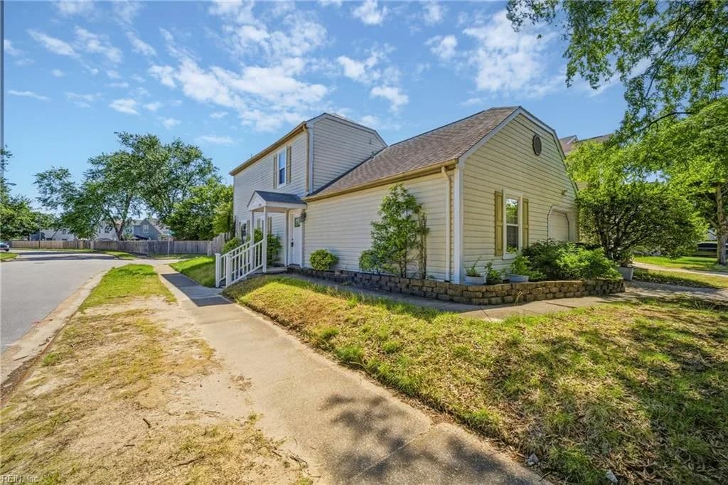 1261 Lord Dunmore DR, VIRGINIABEACH VA 23464 - Photo 4