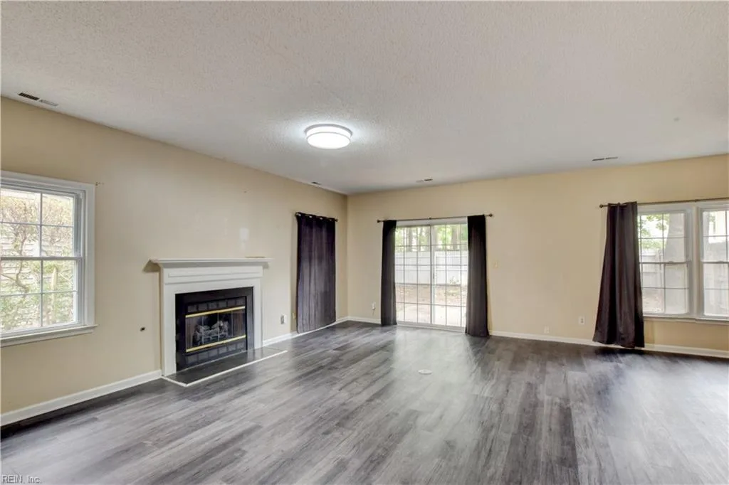 922 Willow PT, NEWPORTNEWS VA 23602 - Photo 3