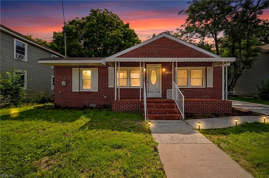 129 S 6th ST, Suffolk — 4 bed Residential, 1,400 sqft