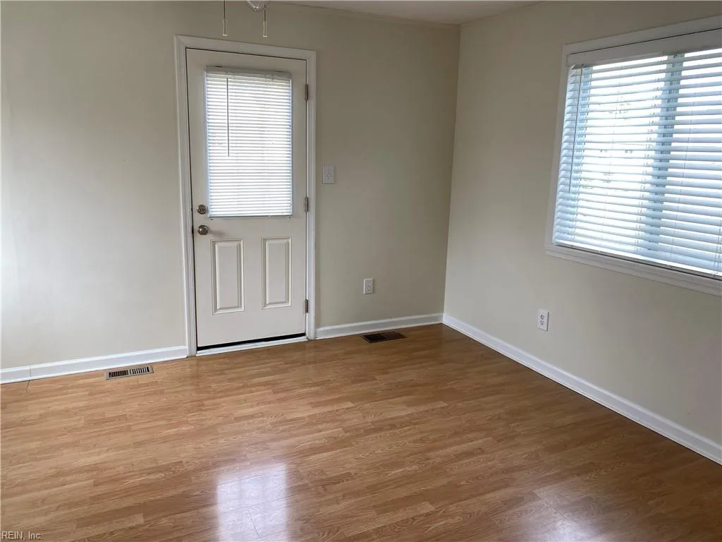 785 Meade LN, VIRGINIABEACH VA 23455 - Photo 3