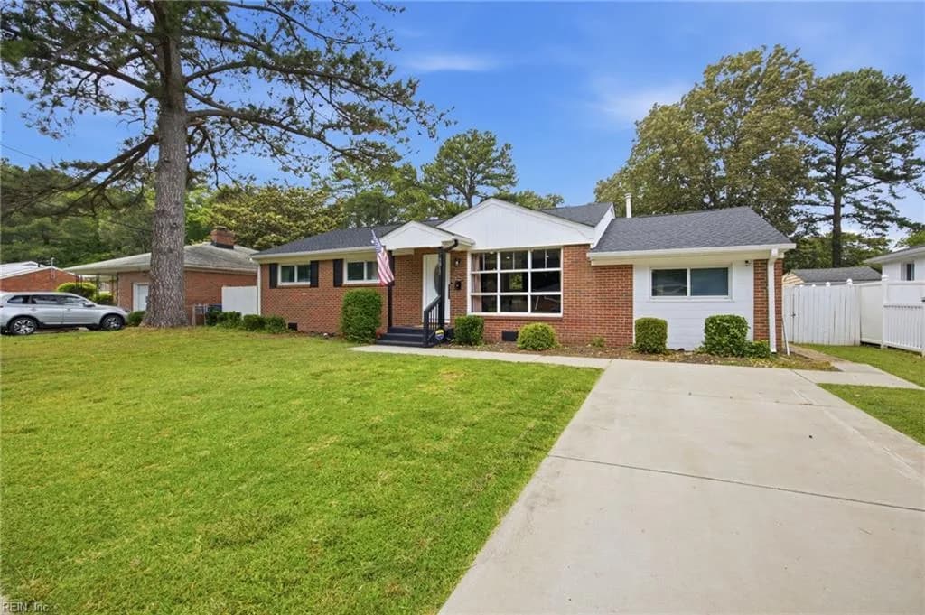 3812 N Ingleside DR, NORFOLK VA 23502 - Photo 2