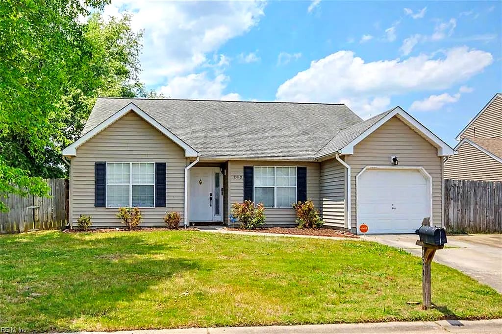 202 Millwheel CT, Suffolk — 3 bed Residential, 1,590 sqft