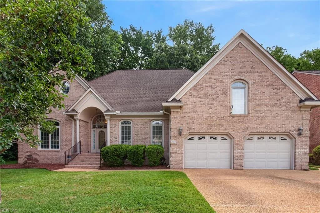 426 Richter LN, YORKTOWN VA 23693 - Main photo