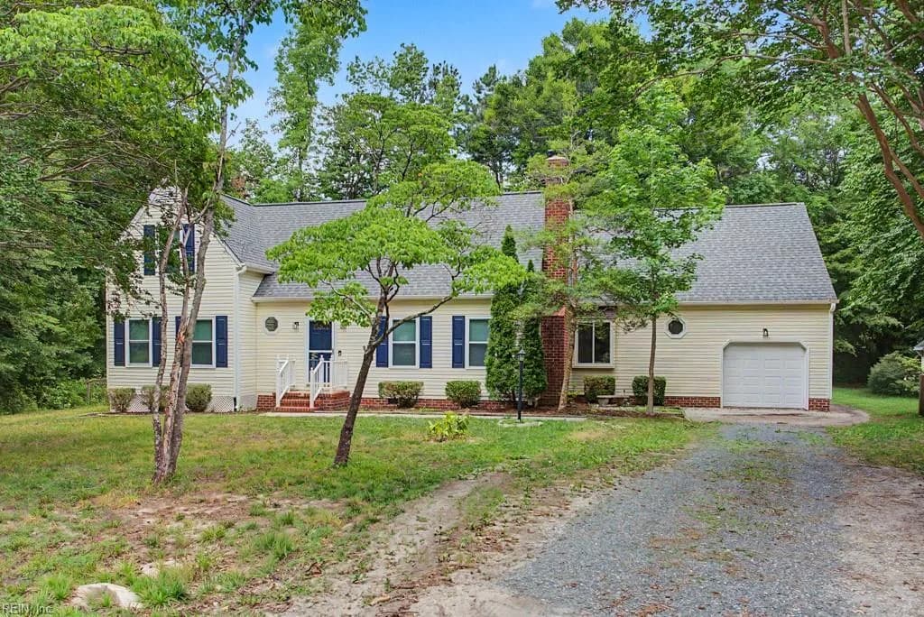 6495 Glenside Court CT, GLOUCESTER VA 23061 - Photo 4