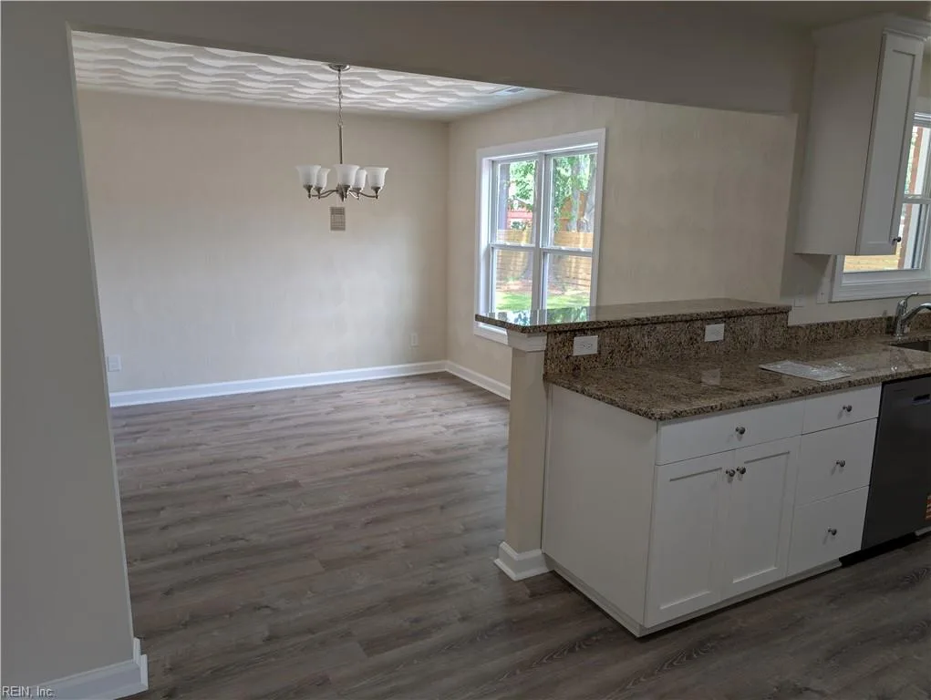 424 Hartsdale RD, VIRGINIABEACH VA 23462 - Photo 5