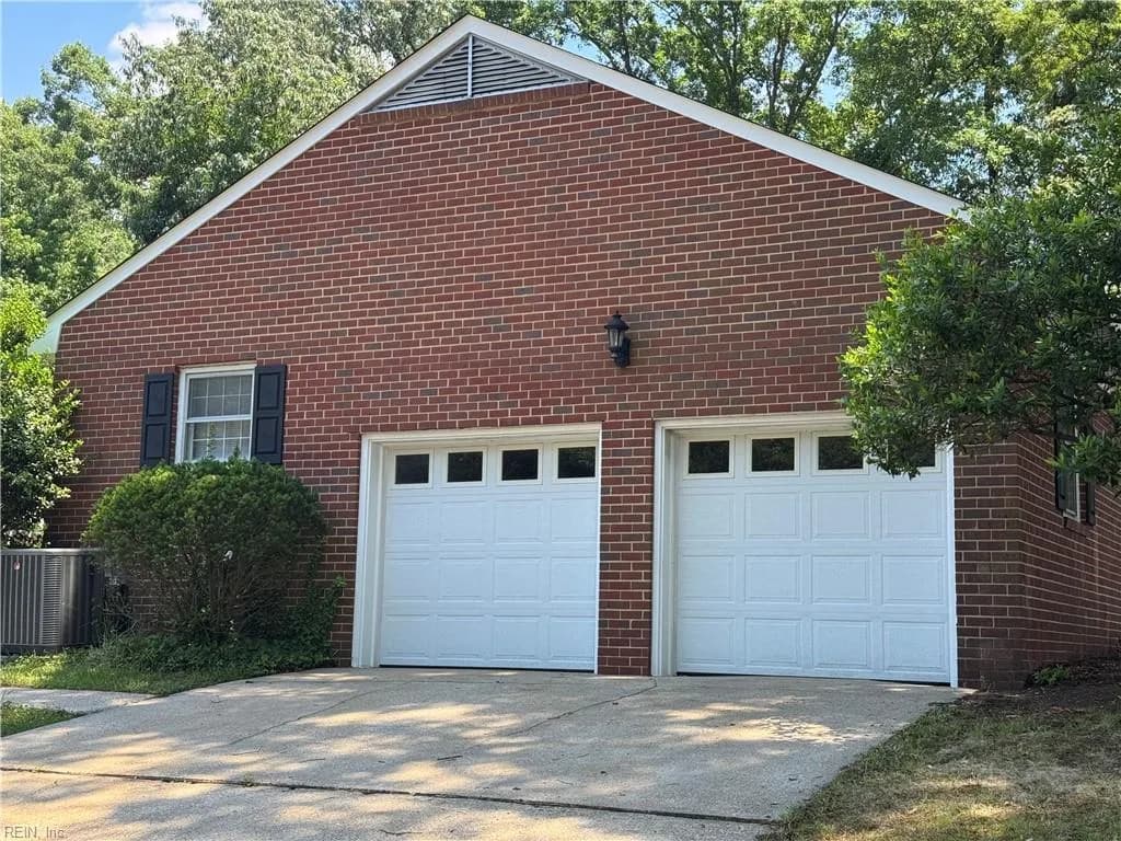 12 Beverly Hills DR, NEWPORTNEWS VA 23606 - Photo 4