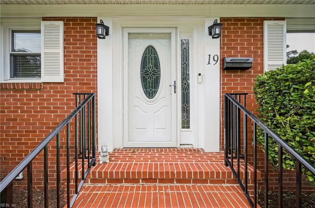 19 Omera PL, HAMPTON VA 23666 - Photo 4