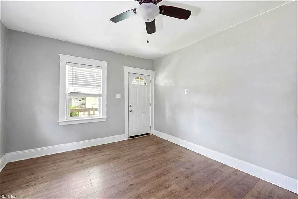 2931 Vimy Ridge AVE, NORFOLK VA 23509 - Photo 4