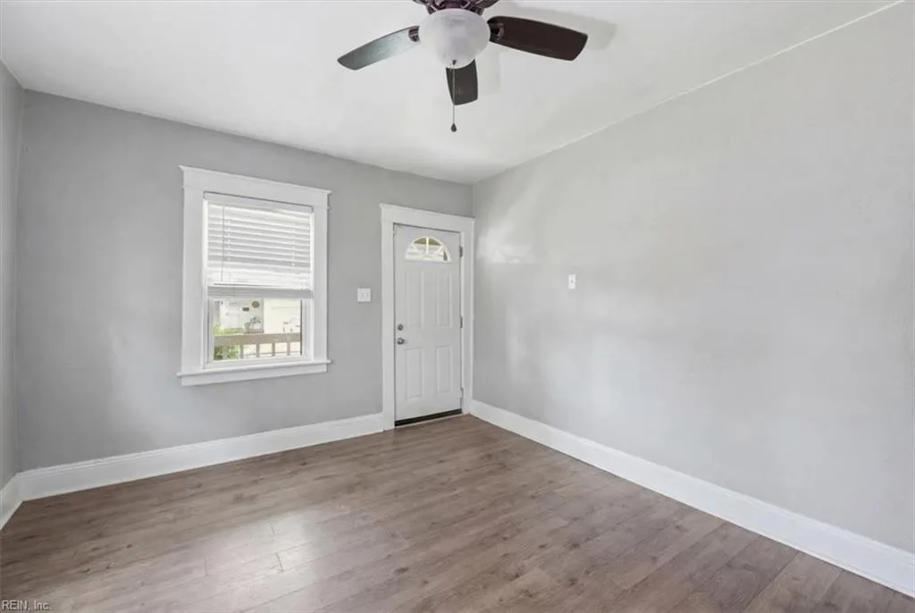 2931 Vimy Ridge AVE, NORFOLK VA 23509 - Photo 4