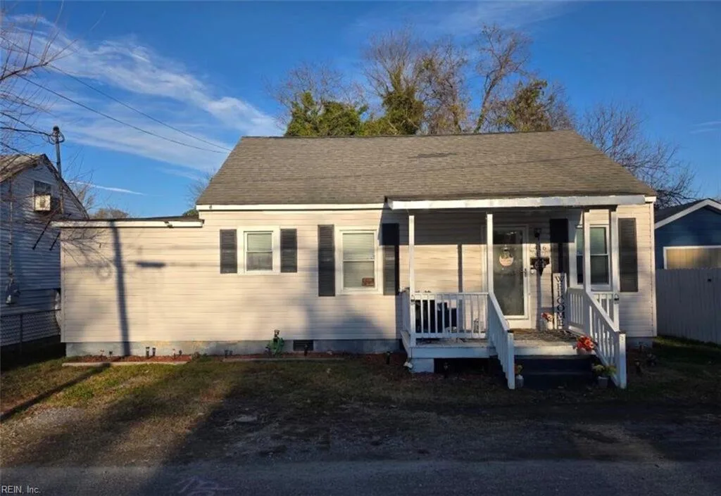416 Worster AVE, HAMPTON VA 23669
