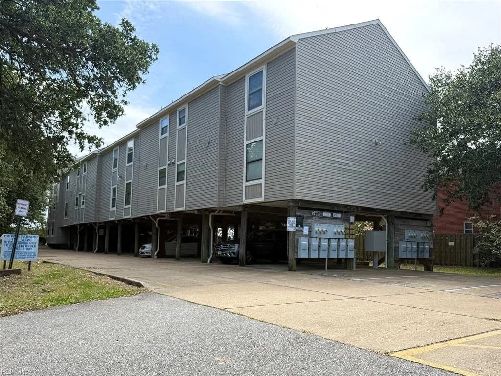 9601 9th View ST #204, NORFOLK VA 23503 - Main photo