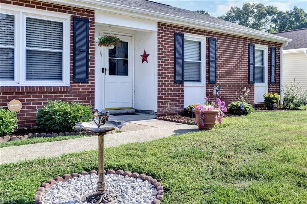 113 Virginia DR, NEWPORTNEWS VA 23602 - Photo 5