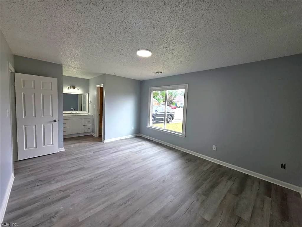 1211 Haig CIR, VIRGINIA BEACH VA 23453 - Photo 3