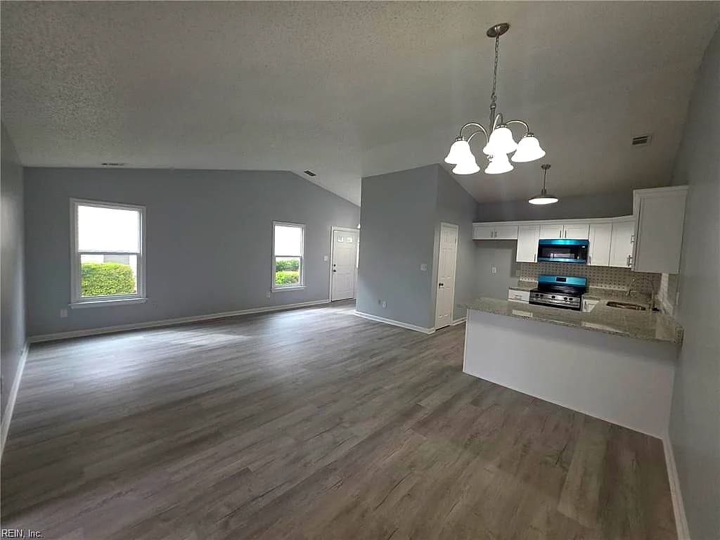 1211 Haig CIR, VIRGINIA BEACH VA 23453 - Photo 4