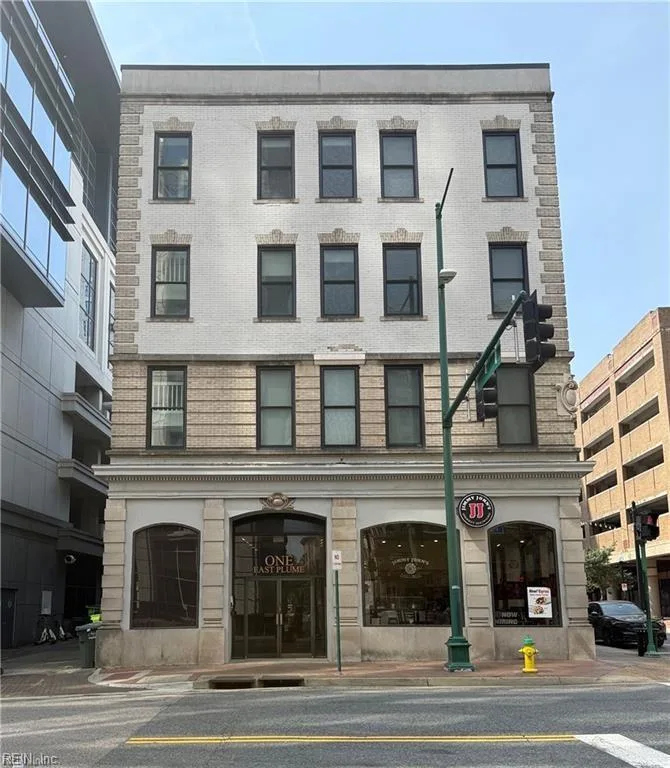 1 E Plume ST #6, NORFOLK VA 23510