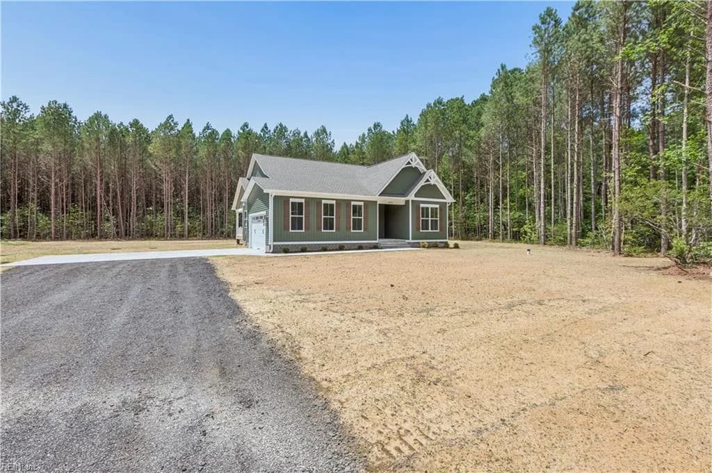 6912 Sunset Cove LN, GLOUCESTER VA 23061 - Photo 5
