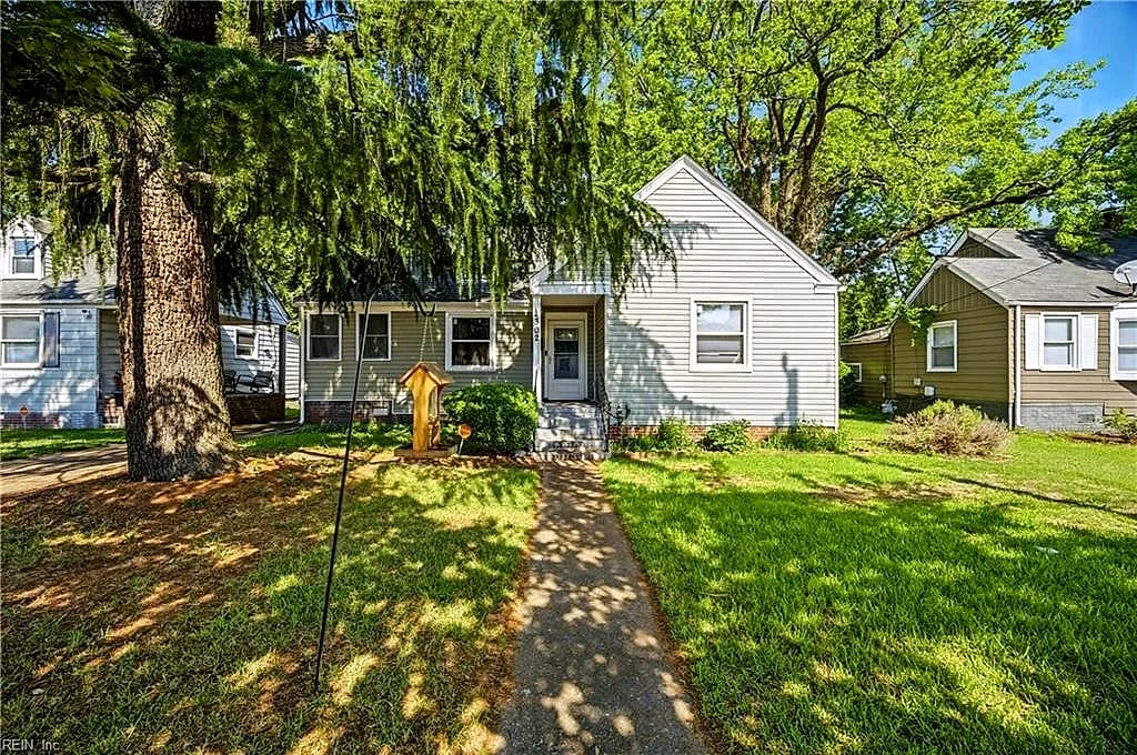 302 Plover DR, PORTSMOUTH VA 23704