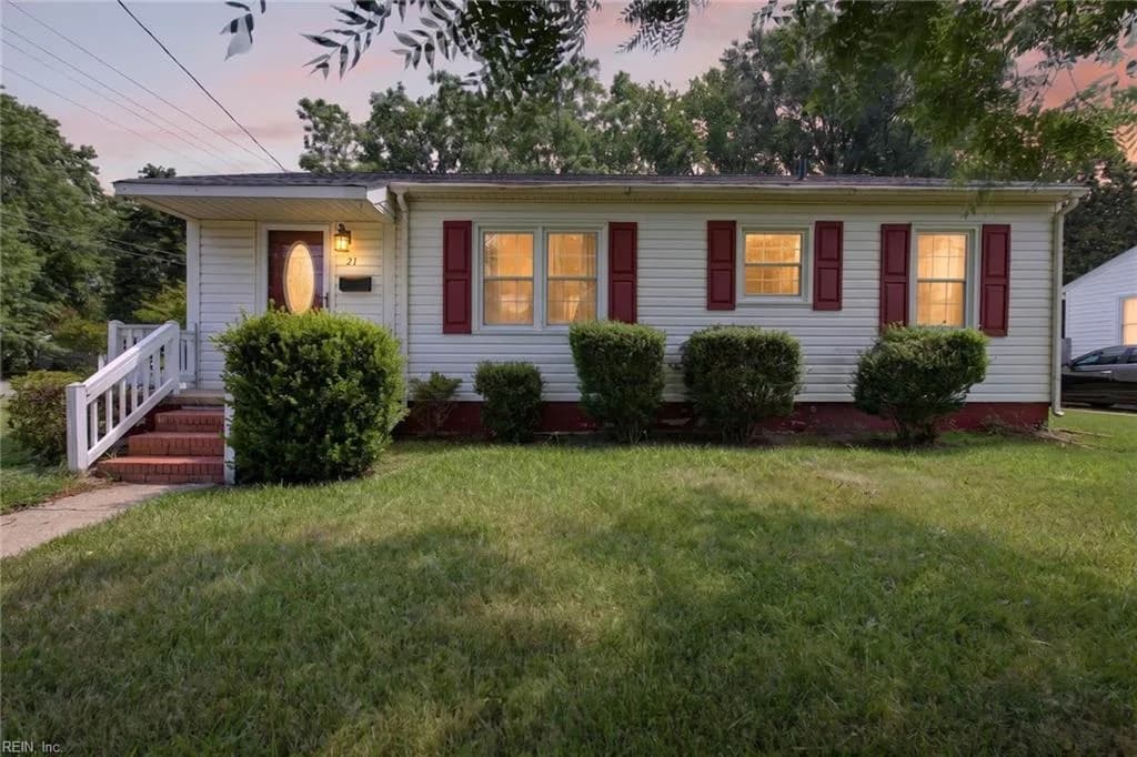 21 Aspenwood DR, HAMPTON VA 23666 - Photo 2