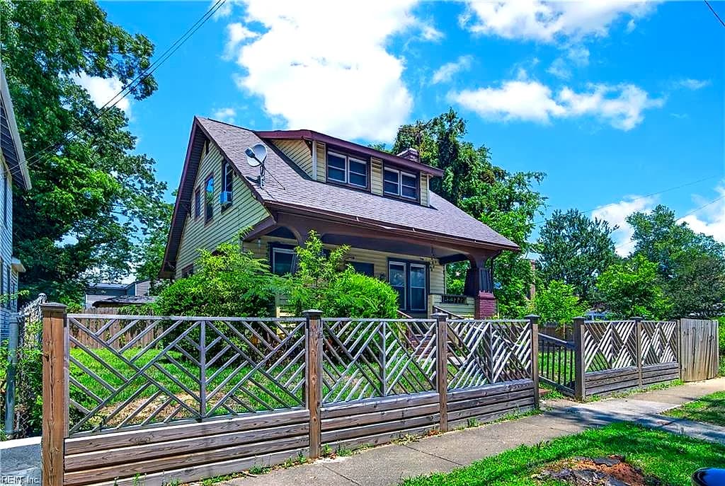 1255 23rd ST, NEWPORT NEWS VA 23607 - Photo 3