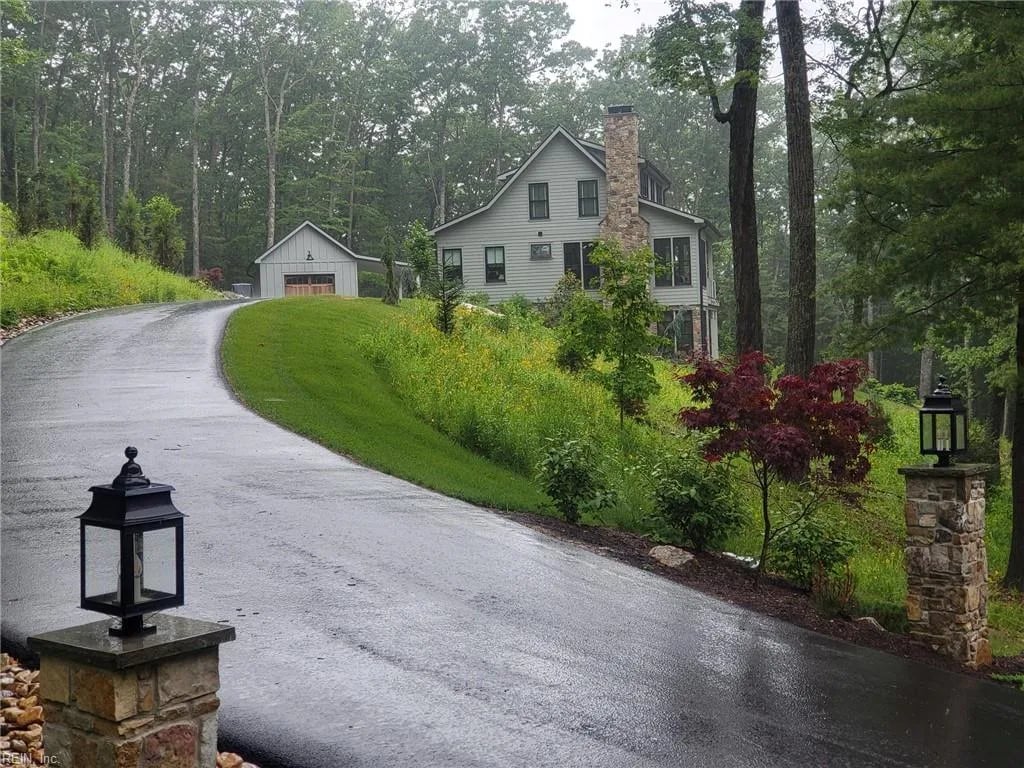 113 Shepherds TRL, HOTSPRINGS VA 24445