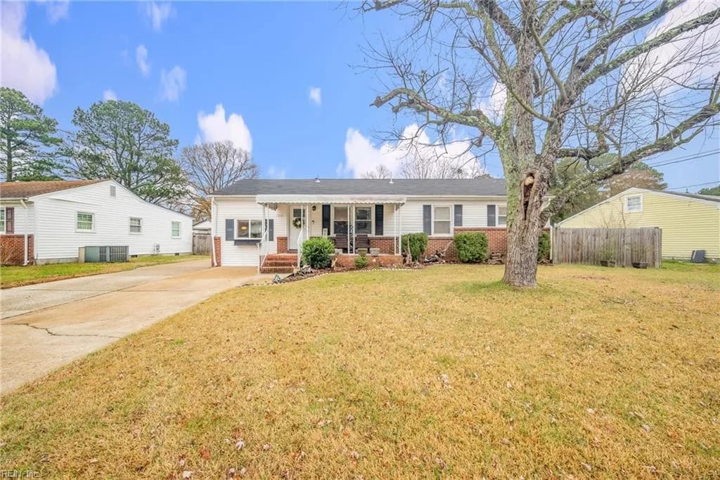 1061 Saint Julian DR, CHESAPEAKE VA 23323 - Photo 2