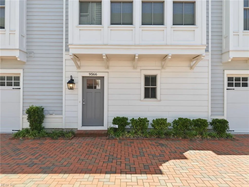 9566 Shore DR, NORFOLK VA 23518 - Main photo