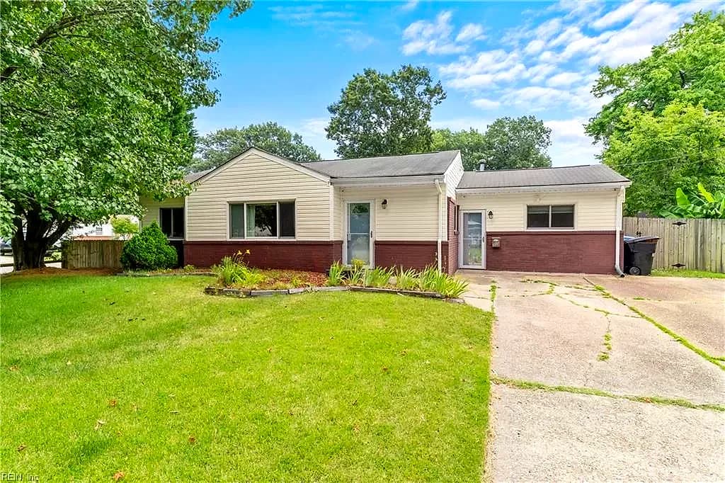 300 Garrison PL, VIRGINIA BEACH VA 23452 - Main photo